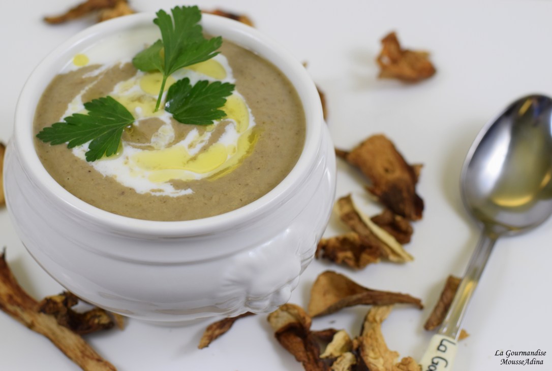 Supă cremă de ciuperci